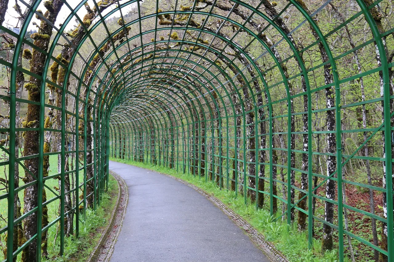 nature, pavillion, garden, spring, layout, botanical garden, path, shaded, pavillion, pavillion, pavillion, pavillion, pavillion, layout, layout, layout. Guided tours of public garden destinations, compared: free audio versus paid